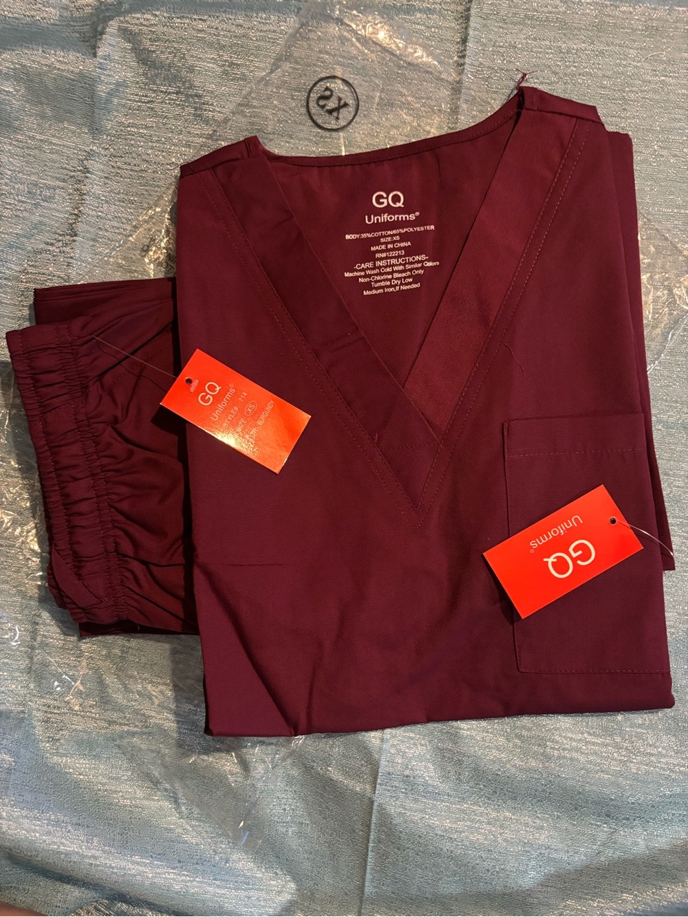 Women's V-Neck Scrub Top & Drawstring Pants - Burgundy